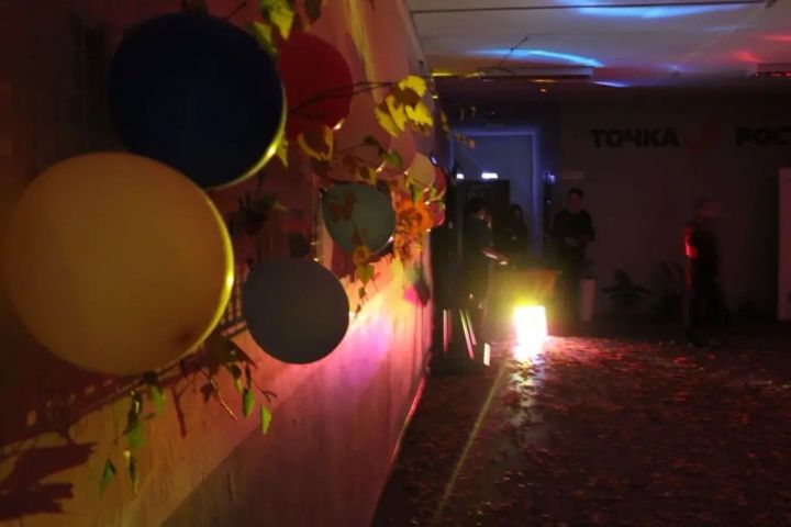 Межшкольный вечер «Осенний микс» объединил друзей и музыку