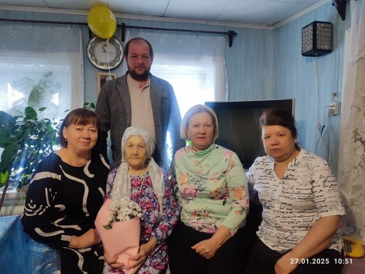 Районыбыз кешеләре юбилейларын билгеләп үттеләр