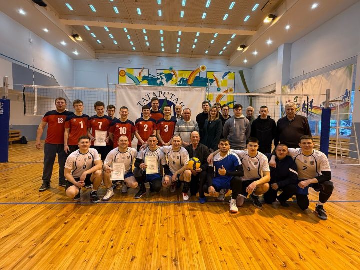 Алексеевские волейболисты вернулись с наградами