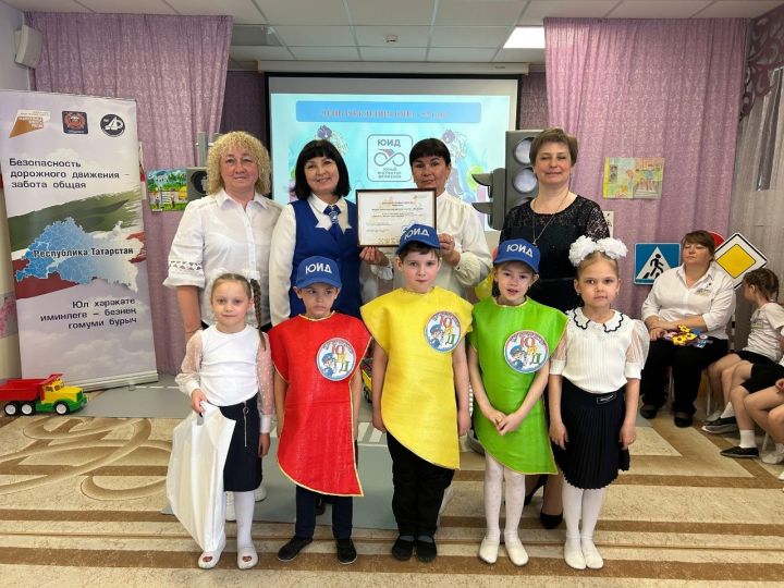 В Алексеевском саду «Петушок» прошел фестиваль «Все начинается с ЮИД»