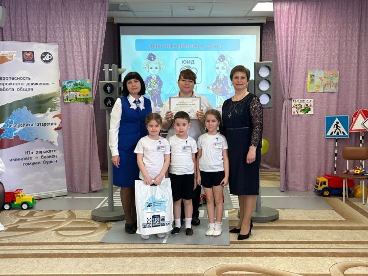 В Алексеевском саду «Петушок» прошел фестиваль «Все начинается с ЮИД»