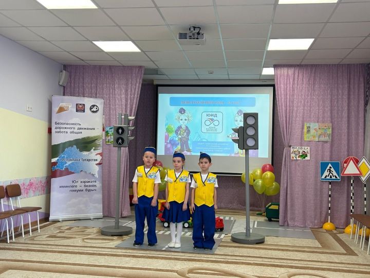 В Алексеевском саду «Петушок» прошел фестиваль «Все начинается с ЮИД»