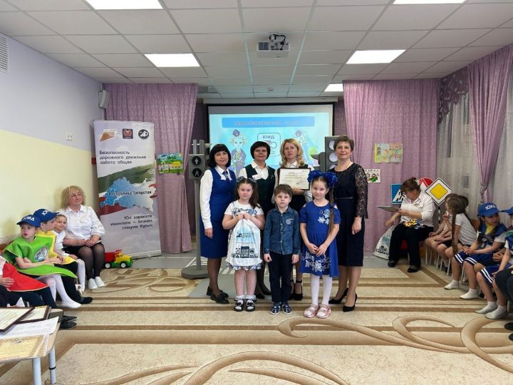 В Алексеевском саду «Петушок» прошел фестиваль «Все начинается с ЮИД»