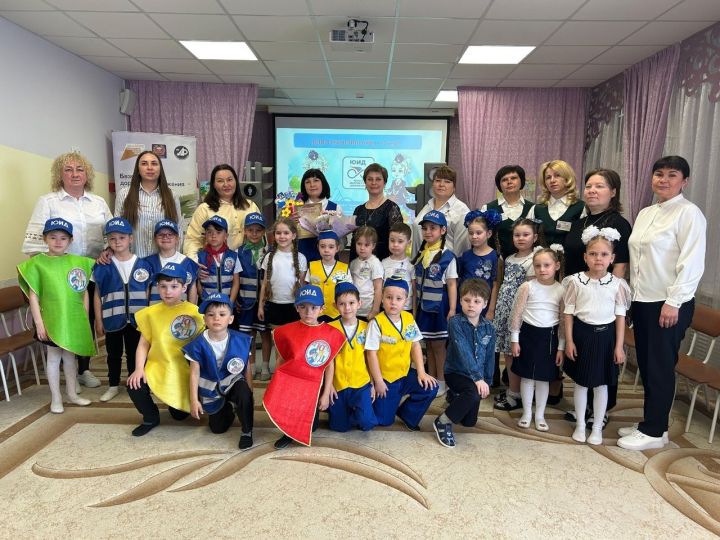 В Алексеевском саду «Петушок» прошел фестиваль «Все начинается с ЮИД»