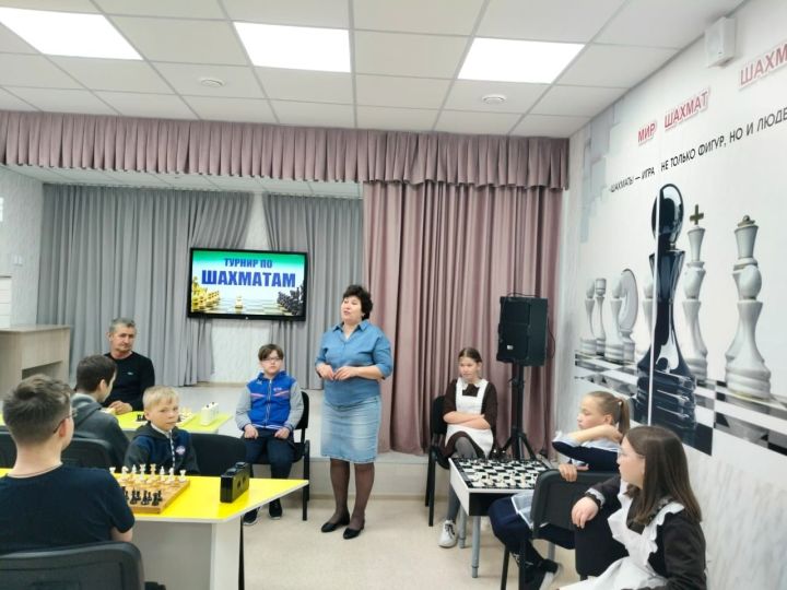 В Алексеевском продолжается муниципальный этап Всероссийских соревнований по шахматам