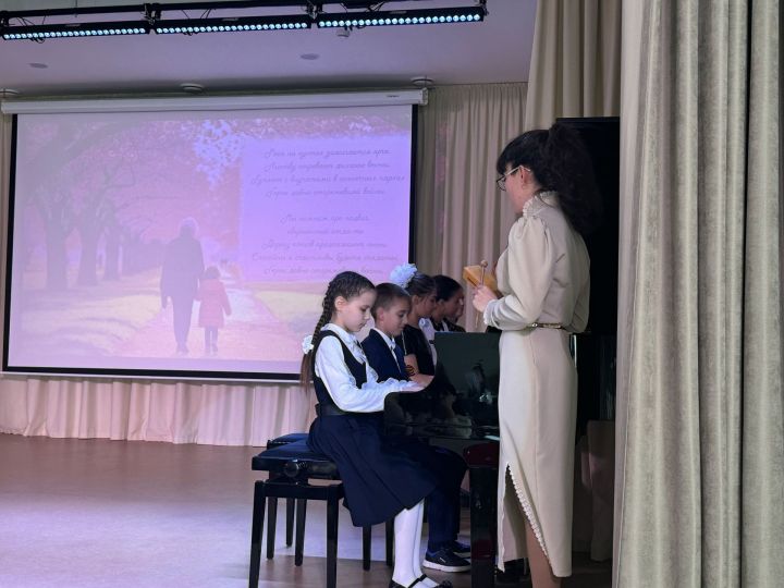 В Алексеевской детской школе искусств состоялся праздничный концерт