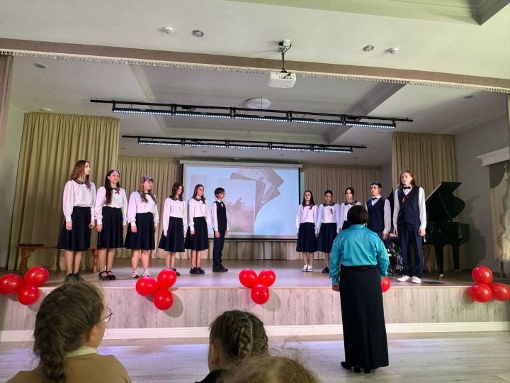 В Алексеевской детской школе искусств состоялся праздничный концерт