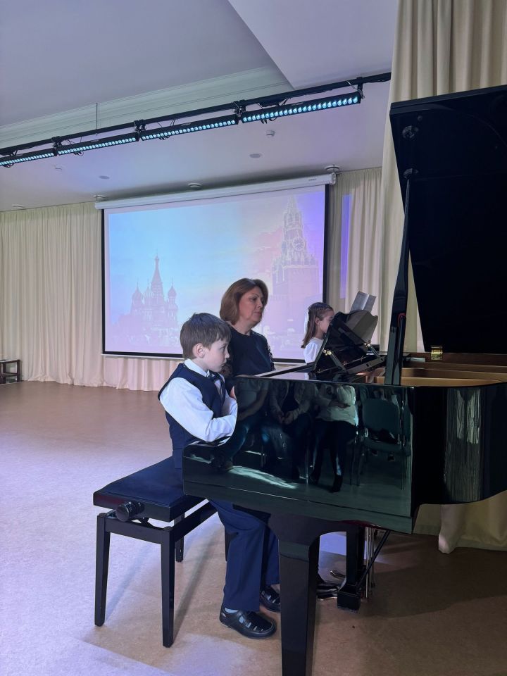 В Алексеевской детской школе искусств состоялся праздничный концерт