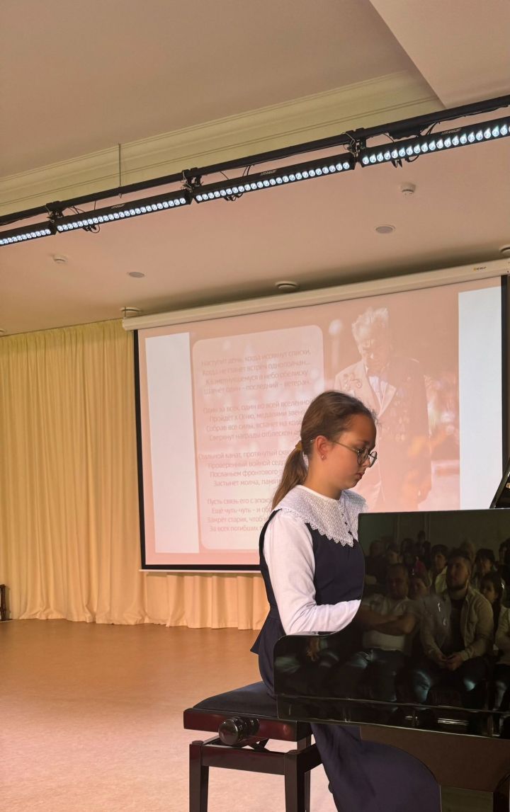 В Алексеевской детской школе искусств состоялся праздничный концерт