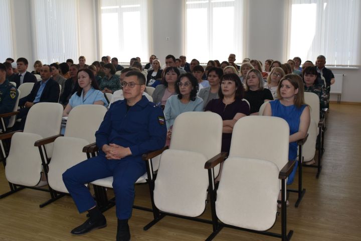 В Алексеевском районе обсудили рост производственного травматизма