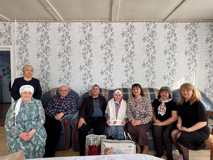98-летний юбилей отметила труженица тыла из Нижних Тиганов