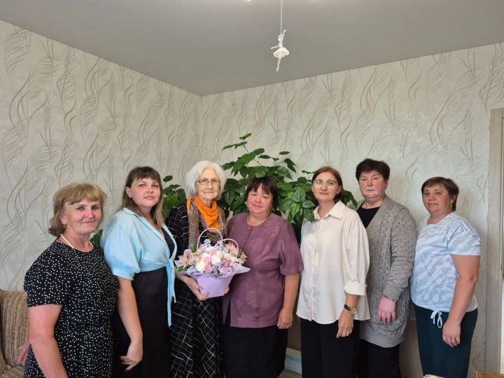 Отличник народного просвещения Галина Харитонова – юбилей и творческий путь