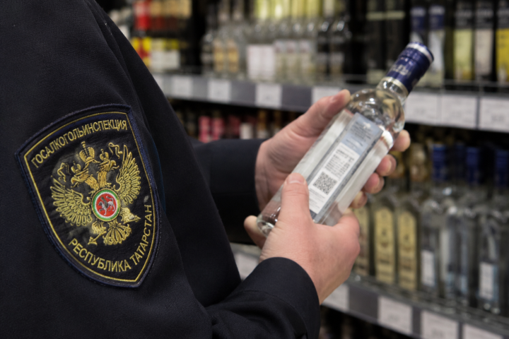 Итоги полугодия: контроль за оборотом алкоголя в Алексеевском районе
